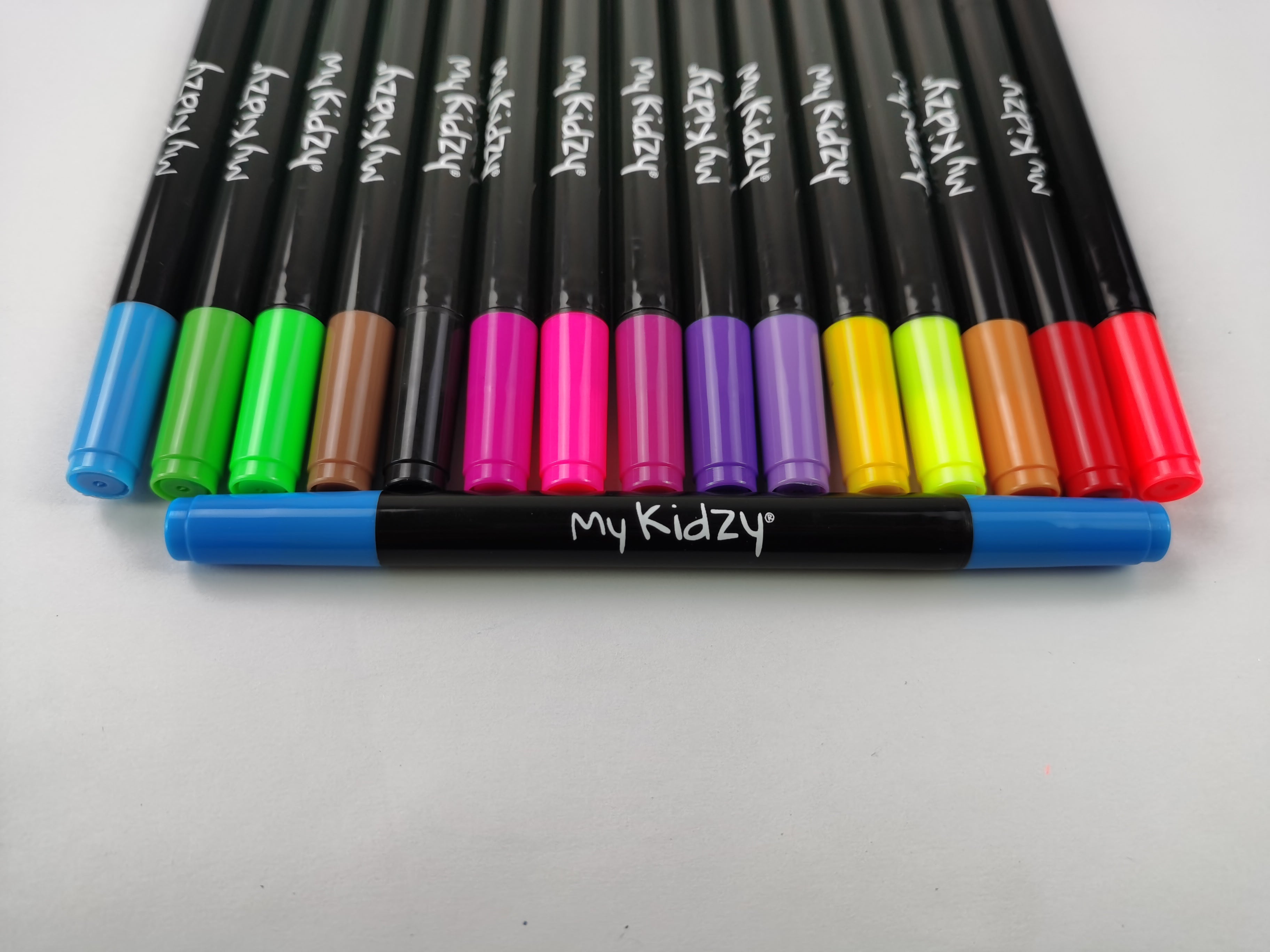 MyKidzy Textilstifte Dual Tip – Waschbar oder Permanent | Ideal zum Ausmalen unserer Pyjamas