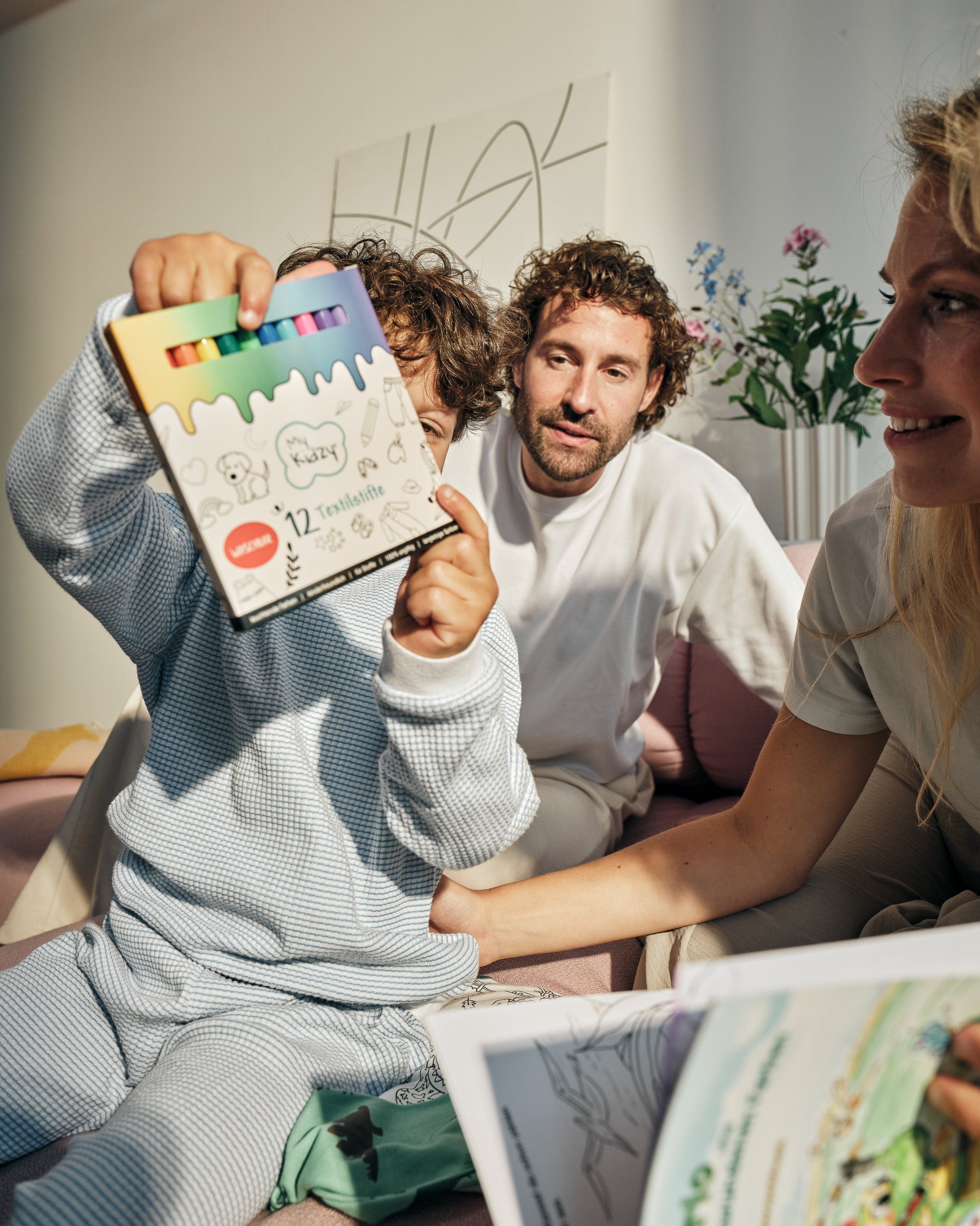MyKidzy Textilstifte Dual Tip – 12er Set, waschbar & kindersicher | Ideal zum Ausmalen unserer Pyjamas